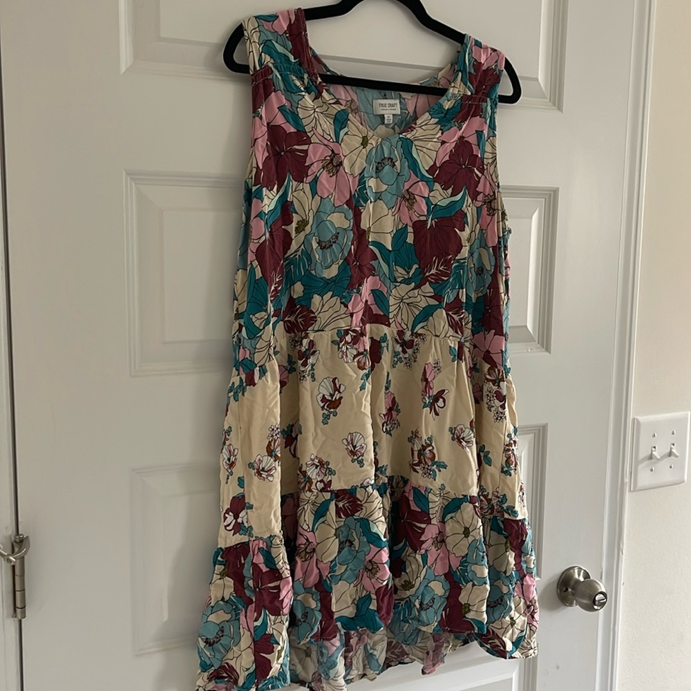 Mini dress flowy